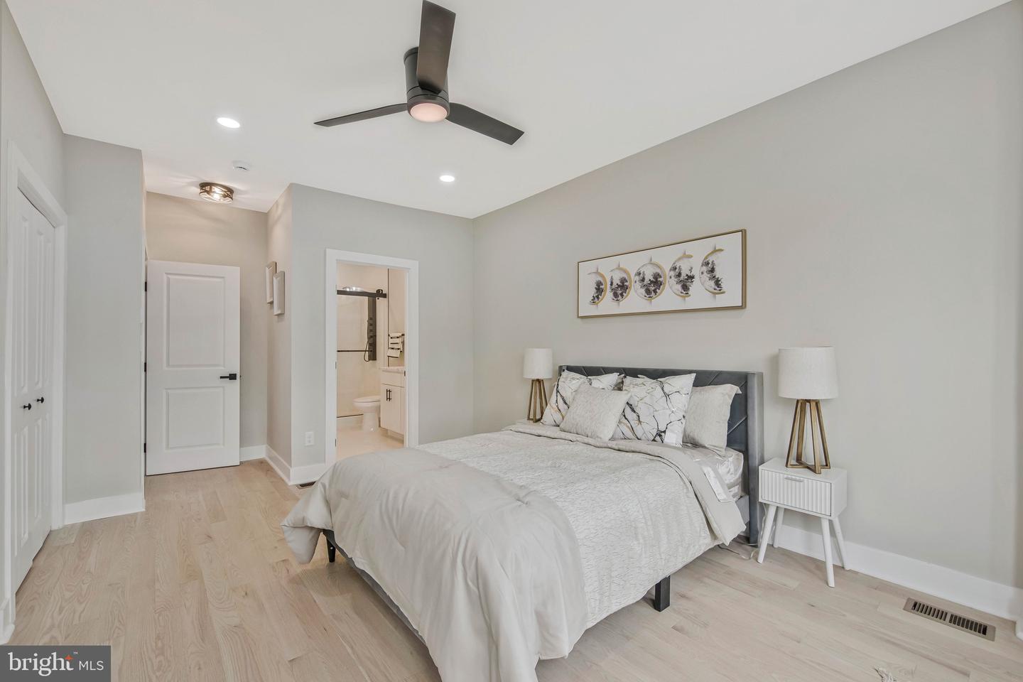 1713 4TH ST NW, WASHINGTON, District Of Columbia 20001, 3 Bedrooms Bedrooms, ,2 BathroomsBathrooms,Residential,For sale,1713 4TH ST NW,DCDC2204236 MLS # DCDC2204236