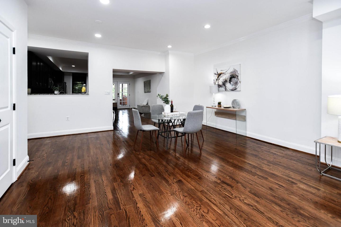 4504 NEW HAMPSHIRE AVE NW, WASHINGTON, District Of Columbia 20011, 4 Bedrooms Bedrooms, ,3 BathroomsBathrooms,Residential,For sale,4504 NEW HAMPSHIRE AVE NW,DCDC2204254 MLS # DCDC2204254