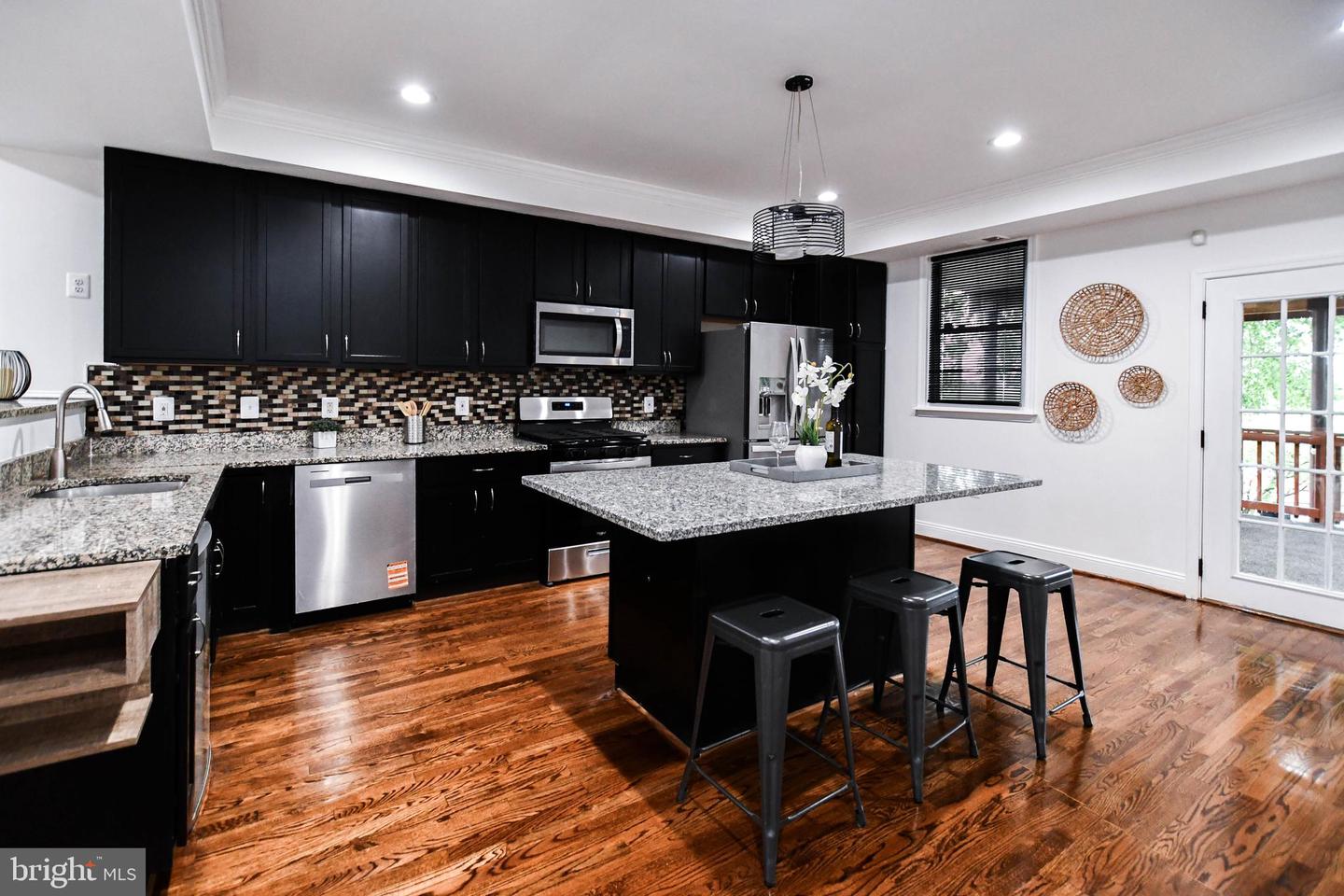 4504 NEW HAMPSHIRE AVE NW, WASHINGTON, District Of Columbia 20011, 4 Bedrooms Bedrooms, ,3 BathroomsBathrooms,Residential,For sale,4504 NEW HAMPSHIRE AVE NW,DCDC2204254 MLS # DCDC2204254