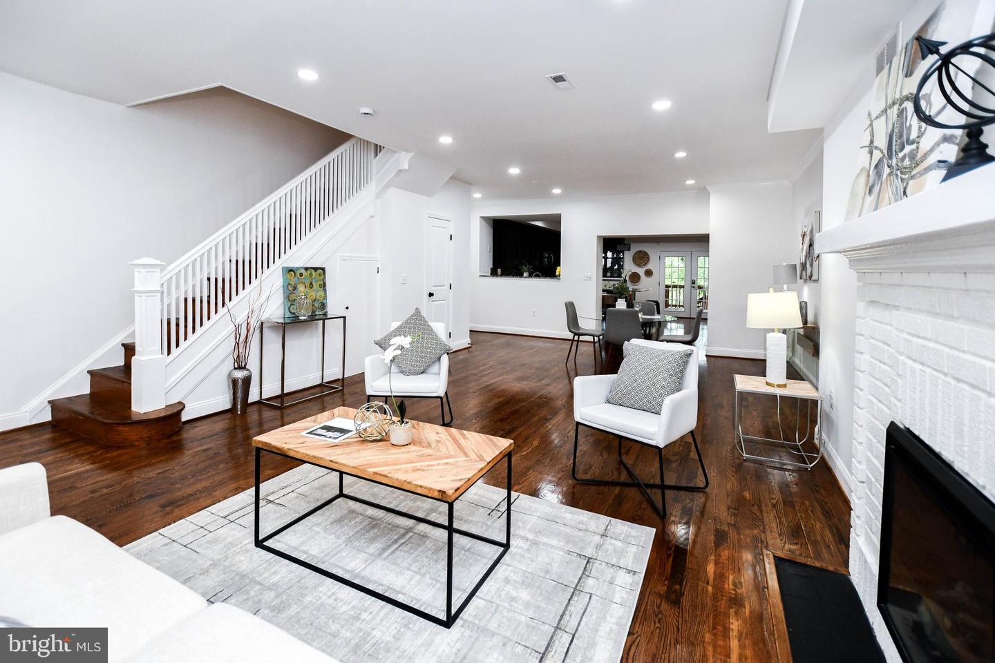 4504 NEW HAMPSHIRE AVE NW, WASHINGTON, District Of Columbia 20011, 4 Bedrooms Bedrooms, ,3 BathroomsBathrooms,Residential,For sale,4504 NEW HAMPSHIRE AVE NW,DCDC2204254 MLS # DCDC2204254