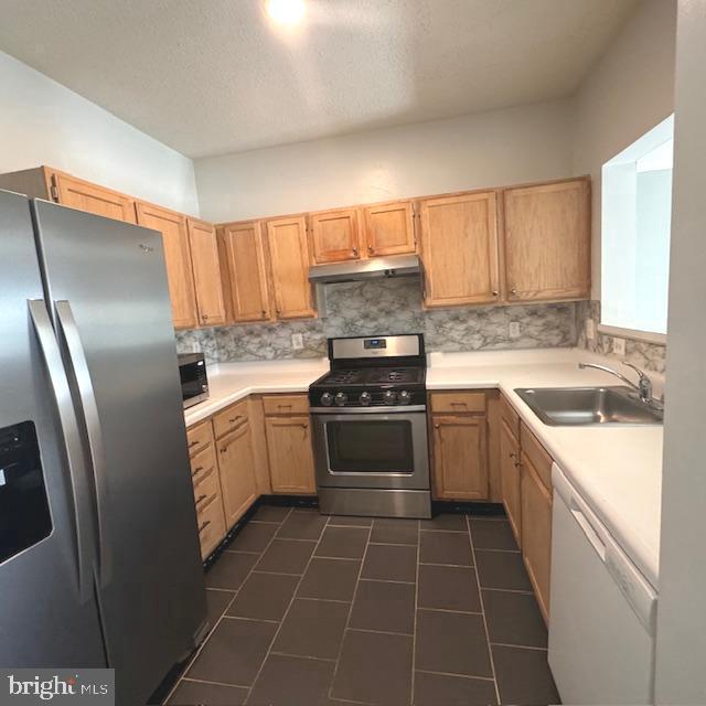 14305 GRAPE HOLLY GRV #25, CENTREVILLE, Virginia 20121, 2 Bedrooms Bedrooms, ,2 BathroomsBathrooms,Residential,For sale,14305 GRAPE HOLLY GRV #25,VAFX2245760 MLS # VAFX2245760