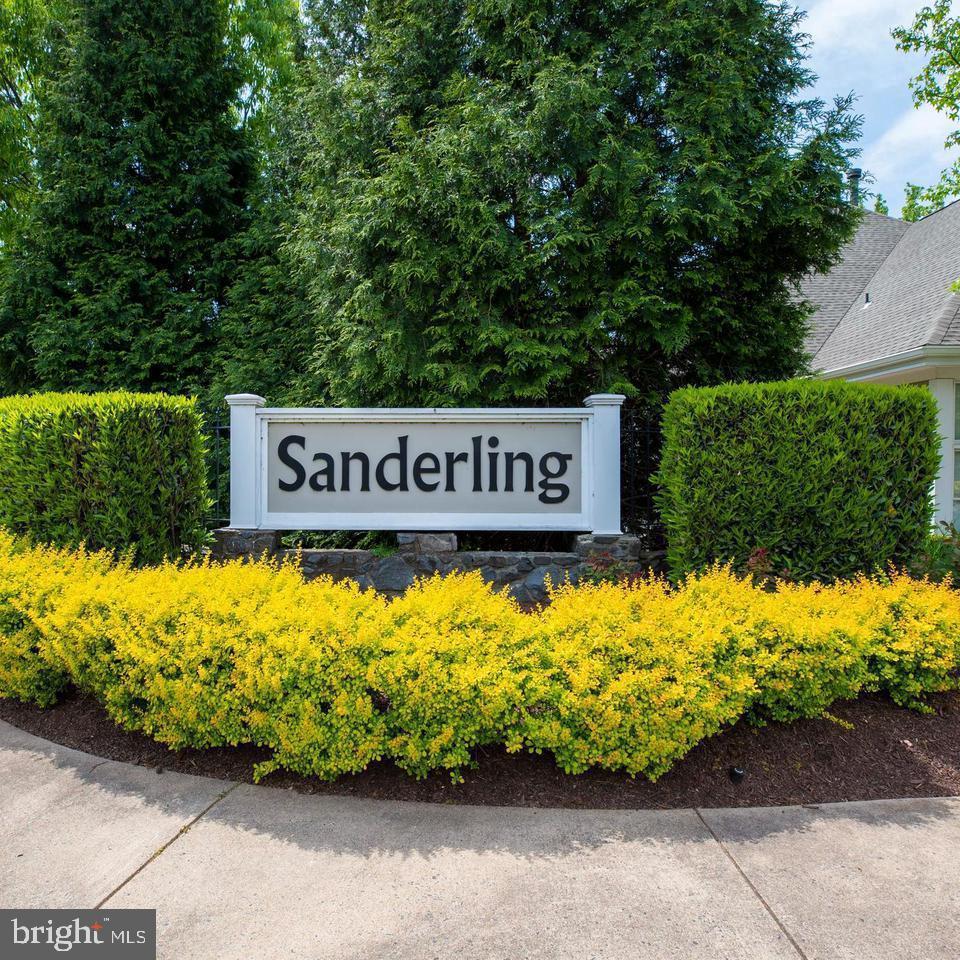 14305 GRAPE HOLLY GRV #25, CENTREVILLE, Virginia 20121, 2 Bedrooms Bedrooms, ,2 BathroomsBathrooms,Residential,For sale,14305 GRAPE HOLLY GRV #25,VAFX2245760 MLS # VAFX2245760
