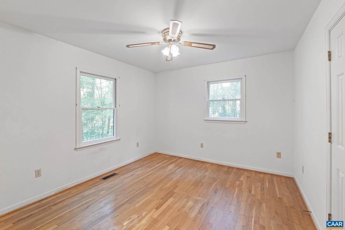 406 GREEN MEADOW LN, SCOTTSVILLE, Virginia 24590, 3 Bedrooms Bedrooms, ,1 BathroomBathrooms,Residential,For sale,406 GREEN MEADOW LN,665404 MLS # 665404