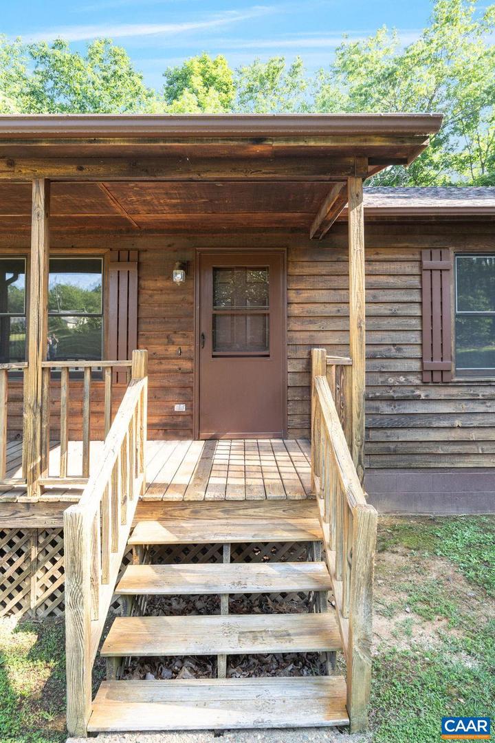 406 GREEN MEADOW LN, SCOTTSVILLE, Virginia 24590, 3 Bedrooms Bedrooms, ,1 BathroomBathrooms,Residential,For sale,406 GREEN MEADOW LN,665404 MLS # 665404
