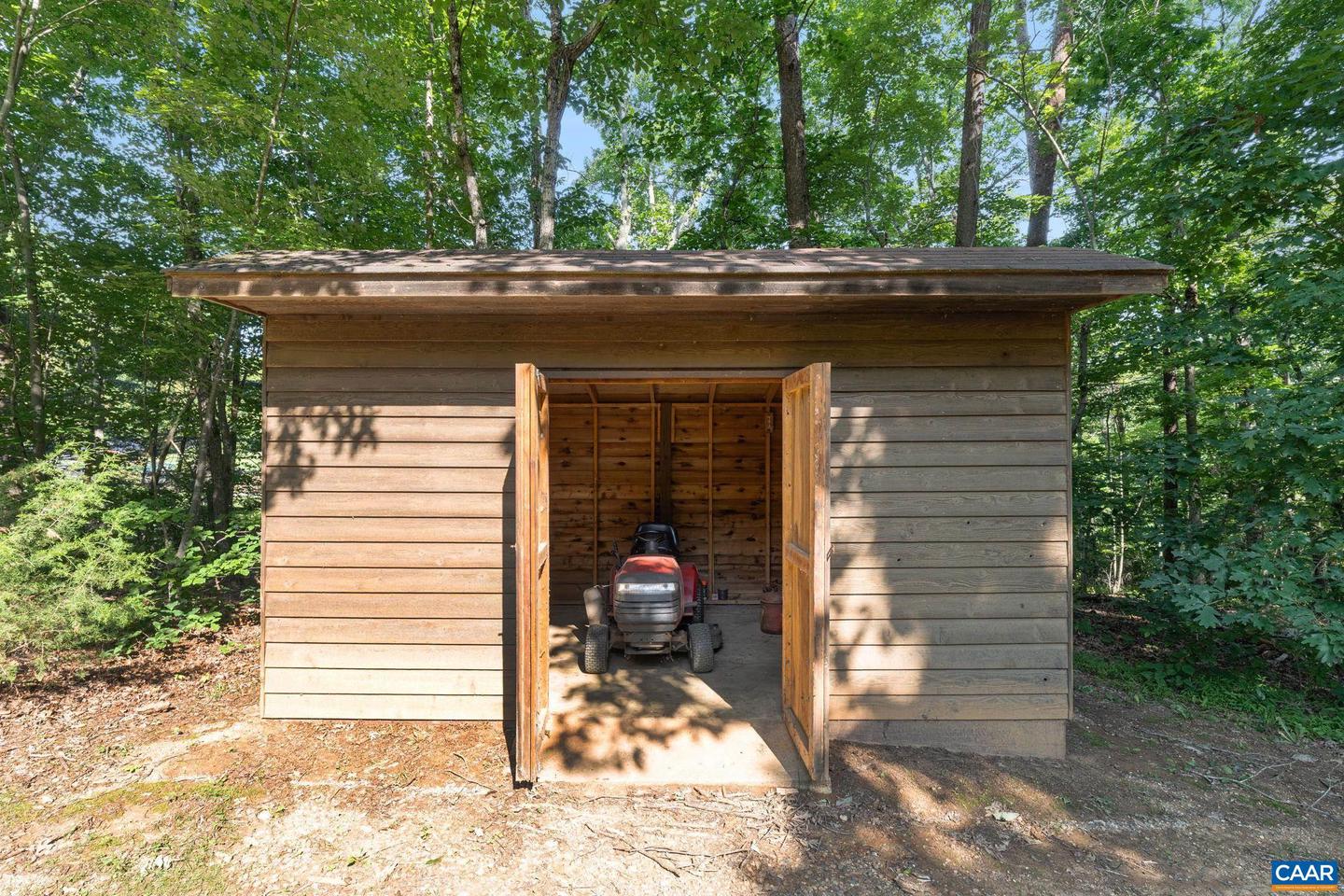 406 GREEN MEADOW LN, SCOTTSVILLE, Virginia 24590, 3 Bedrooms Bedrooms, ,1 BathroomBathrooms,Residential,For sale,406 GREEN MEADOW LN,665404 MLS # 665404