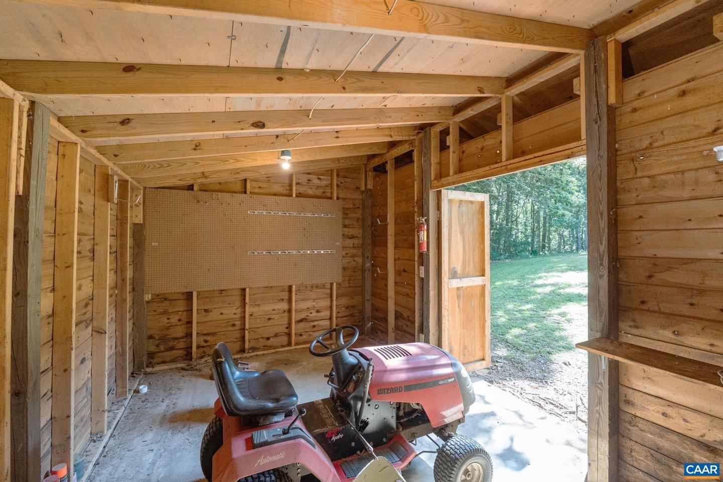 406 GREEN MEADOW LN, SCOTTSVILLE, Virginia 24590, 3 Bedrooms Bedrooms, ,1 BathroomBathrooms,Residential,For sale,406 GREEN MEADOW LN,665404 MLS # 665404