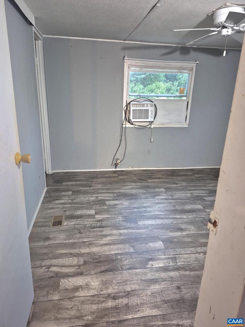 454 KENTS MILL RD, LOUISA, Virginia 23093, 3 Bedrooms Bedrooms, ,2 BathroomsBathrooms,Residential,For sale,454 KENTS MILL RD,665405 MLS # 665405