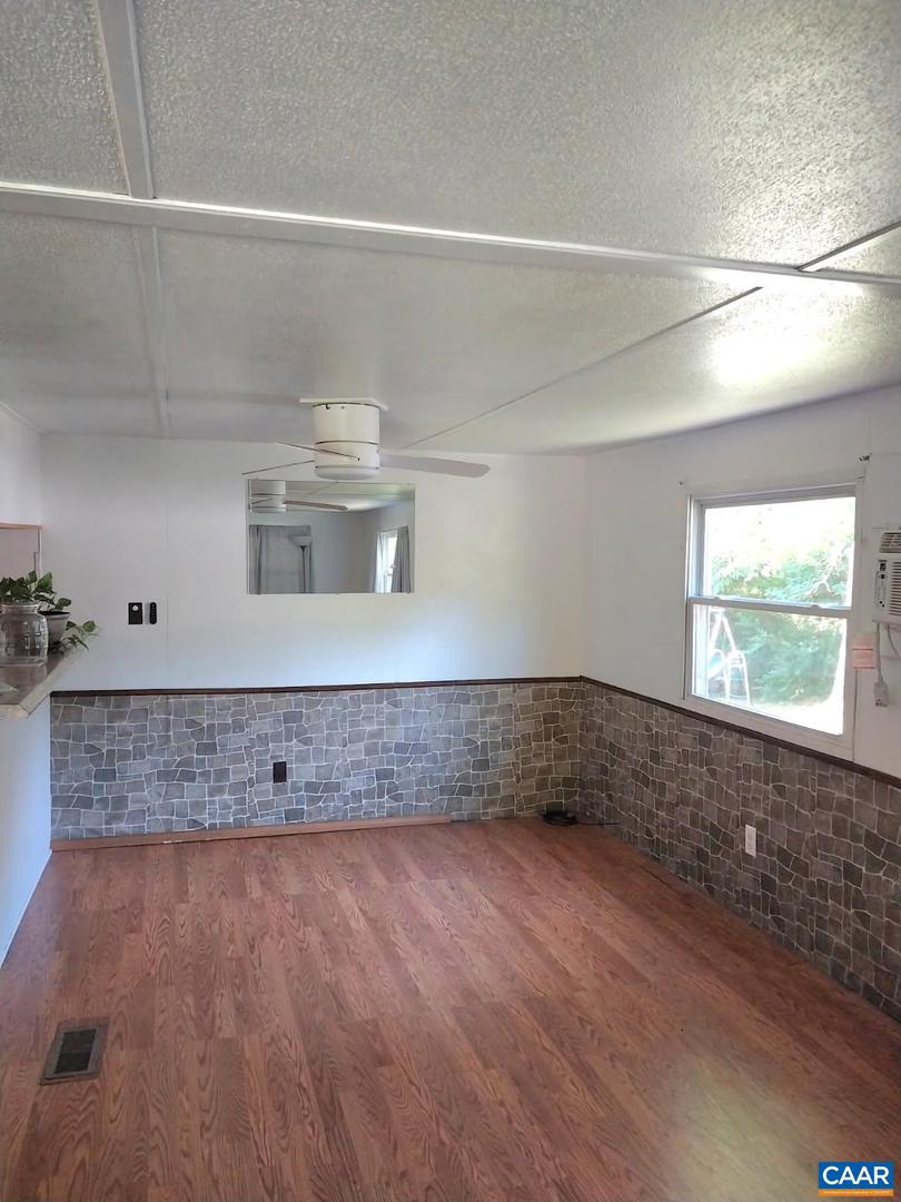 454 KENTS MILL RD, LOUISA, Virginia 23093, 3 Bedrooms Bedrooms, ,2 BathroomsBathrooms,Residential,For sale,454 KENTS MILL RD,665405 MLS # 665405