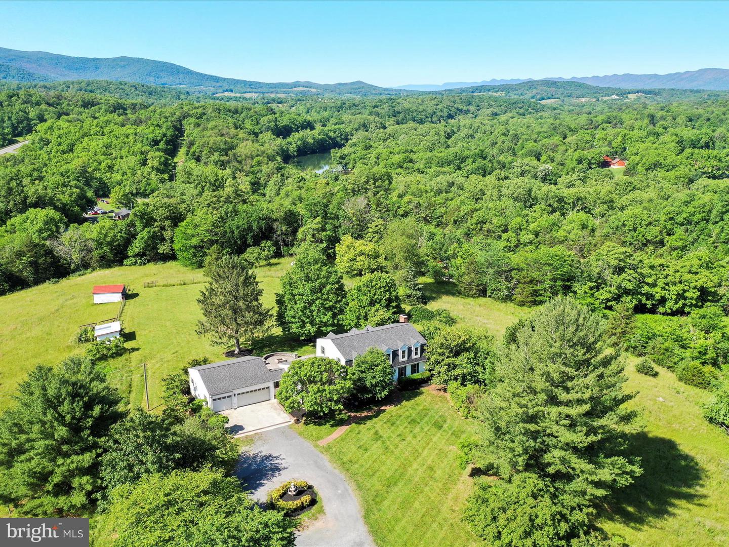 7515 STONEWALL JACKSON HWY, FRONT ROYAL, Virginia 22630, 4 Bedrooms Bedrooms, ,3 BathroomsBathrooms,Farm,For sale,7515 STONEWALL JACKSON HWY,VAWR2011364 MLS # VAWR2011364