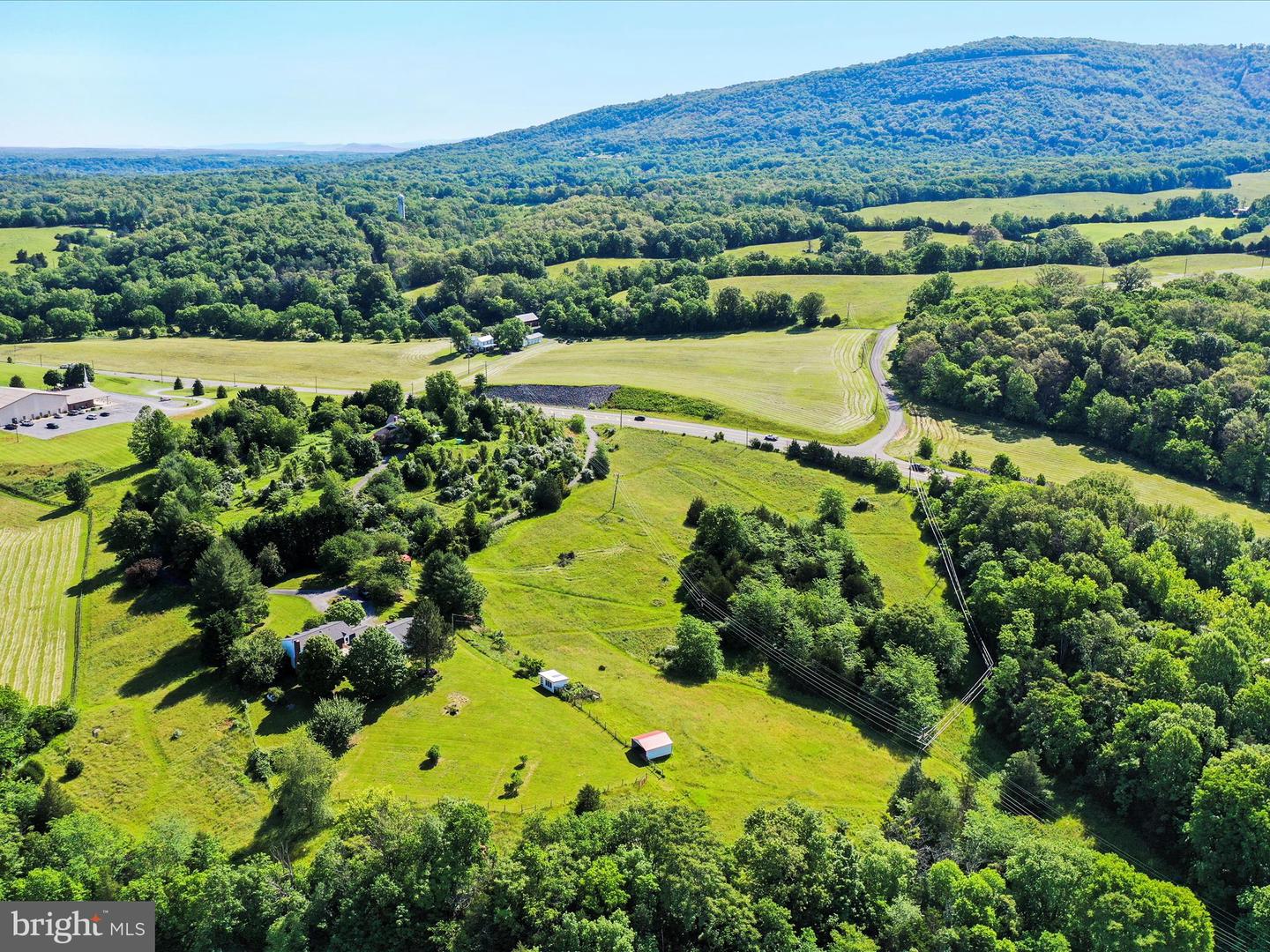 7515 STONEWALL JACKSON HWY, FRONT ROYAL, Virginia 22630, 4 Bedrooms Bedrooms, ,3 BathroomsBathrooms,Farm,For sale,7515 STONEWALL JACKSON HWY,VAWR2011364 MLS # VAWR2011364