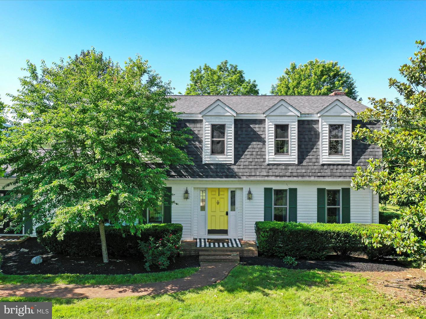 7515 STONEWALL JACKSON HWY, FRONT ROYAL, Virginia 22630, 4 Bedrooms Bedrooms, ,3 BathroomsBathrooms,Farm,For sale,7515 STONEWALL JACKSON HWY,VAWR2011364 MLS # VAWR2011364