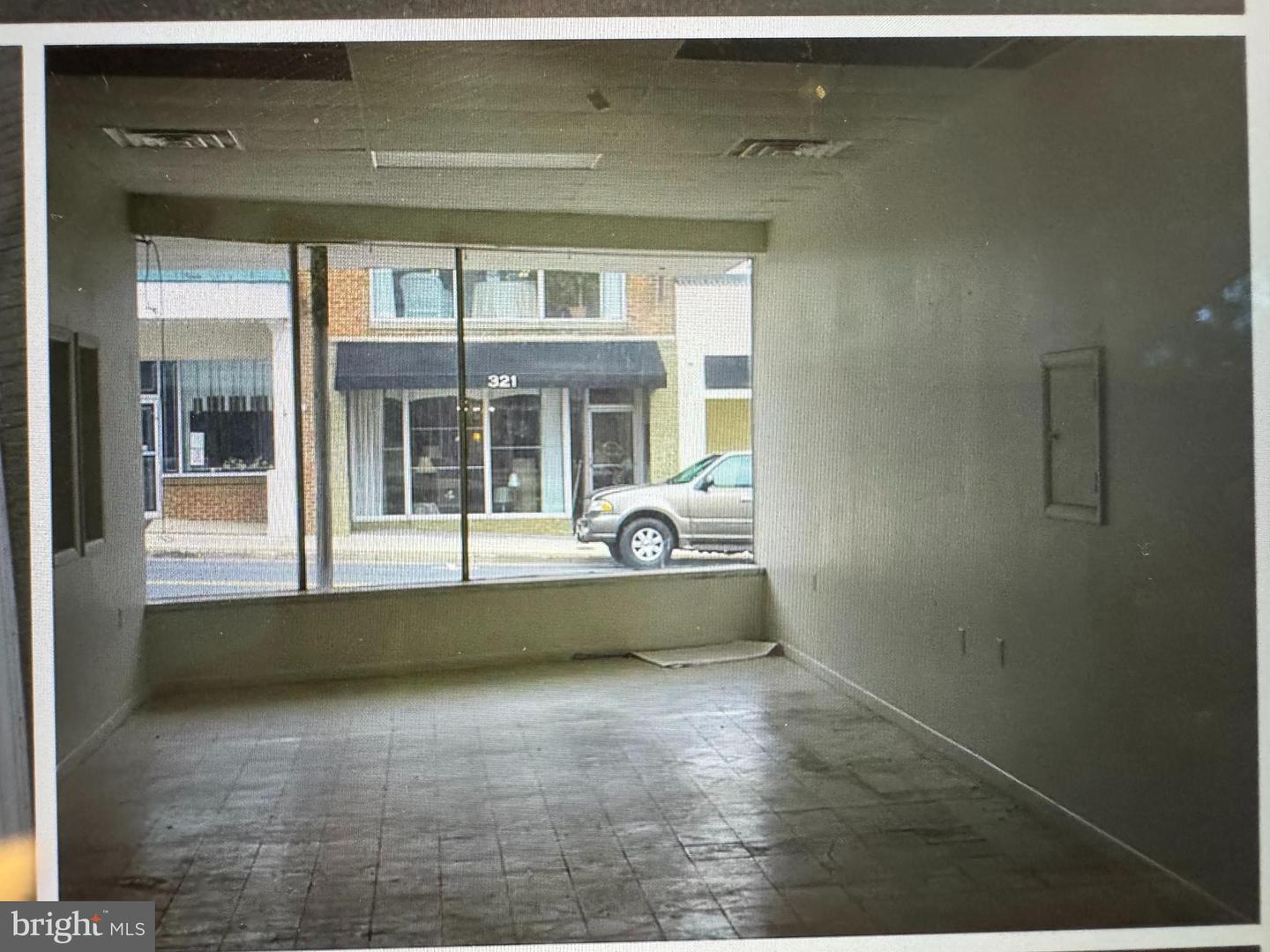 322 W MAIN ST, WAYNESBORO, Virginia 22980, ,Land,For sale,322 W MAIN ST,VAWB2000168 MLS # VAWB2000168