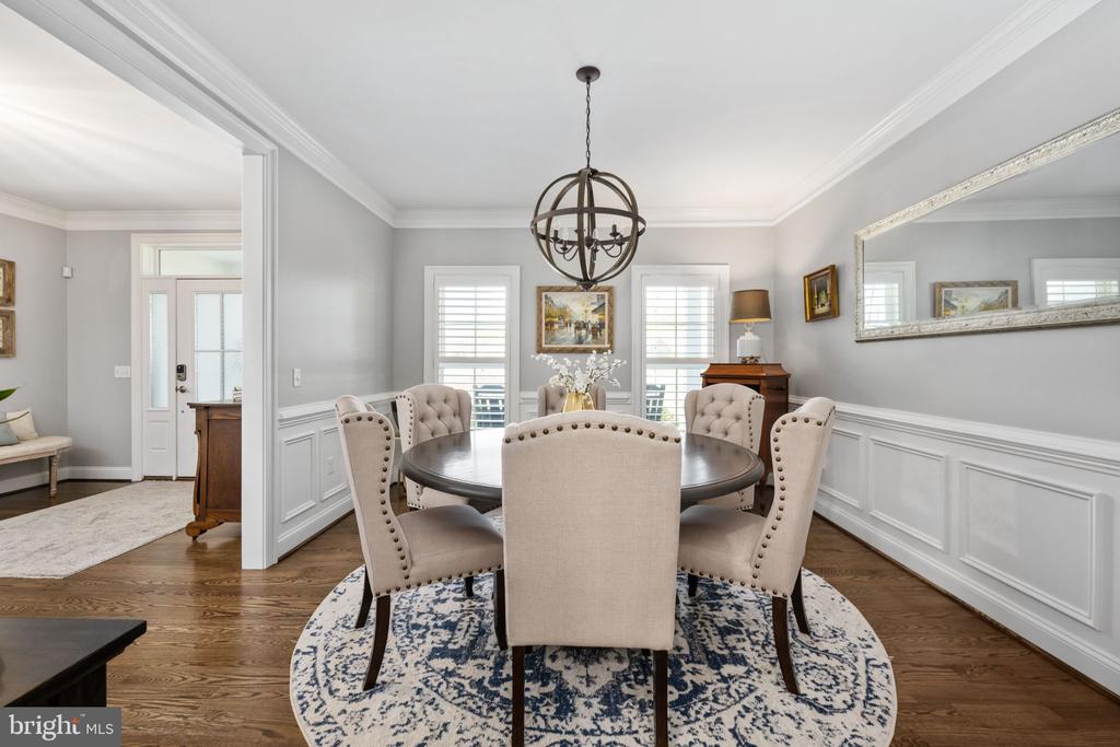 10605 SPRINGVALE LN, SPOTSYLVANIA, Virginia 22551, 5 Bedrooms Bedrooms, ,5 BathroomsBathrooms,Residential,10605 SPRINGVALE LN,VASP2031872 MLS # VASP2031872