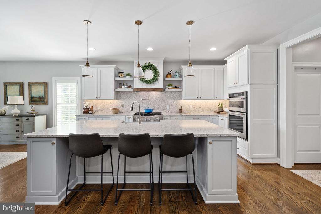 10605 SPRINGVALE LN, SPOTSYLVANIA, Virginia 22551, 5 Bedrooms Bedrooms, ,5 BathroomsBathrooms,Residential,10605 SPRINGVALE LN,VASP2031872 MLS # VASP2031872