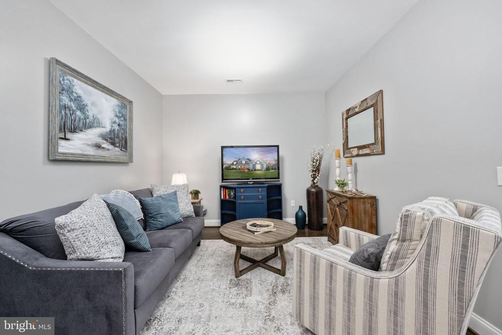 10605 SPRINGVALE LN, SPOTSYLVANIA, Virginia 22551, 5 Bedrooms Bedrooms, ,5 BathroomsBathrooms,Residential,10605 SPRINGVALE LN,VASP2031872 MLS # VASP2031872