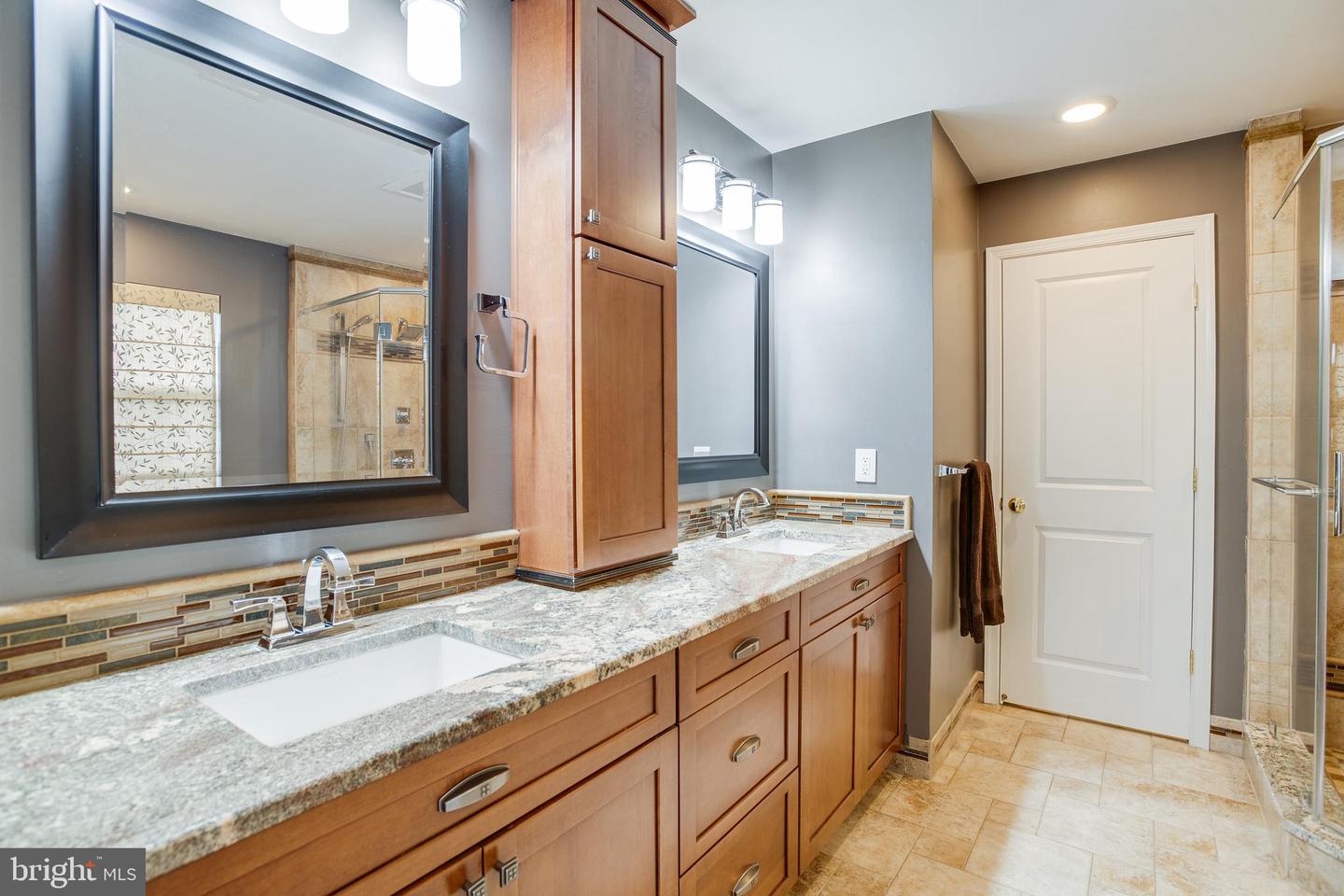 6735 ECKERT CT, WARRENTON, Virginia 20187, 5 Bedrooms Bedrooms, ,3 BathroomsBathrooms,Residential,For sale,6735 ECKERT CT,VAFQ2015614 MLS # VAFQ2015614