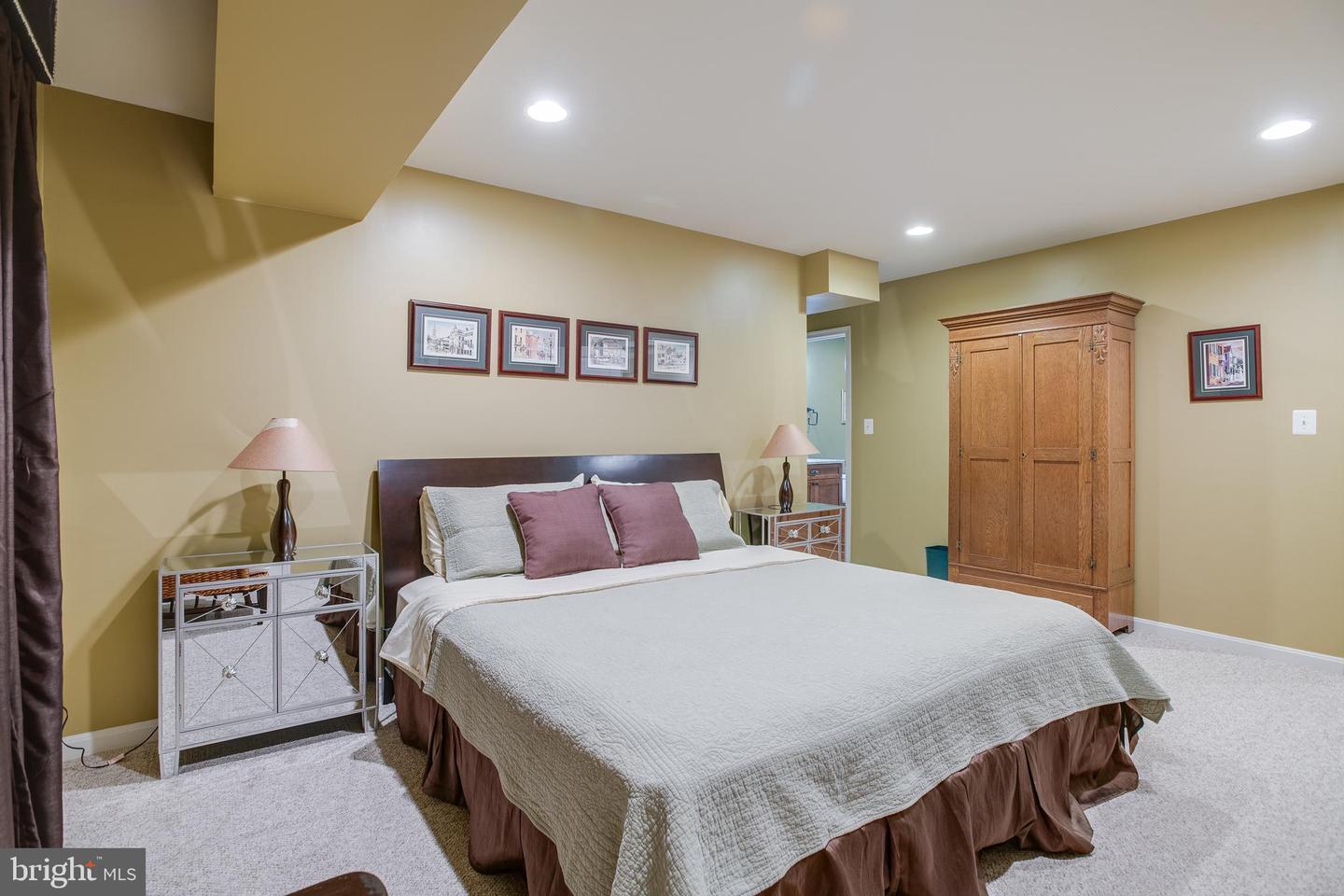 6735 ECKERT CT, WARRENTON, Virginia 20187, 5 Bedrooms Bedrooms, ,3 BathroomsBathrooms,Residential,For sale,6735 ECKERT CT,VAFQ2015614 MLS # VAFQ2015614