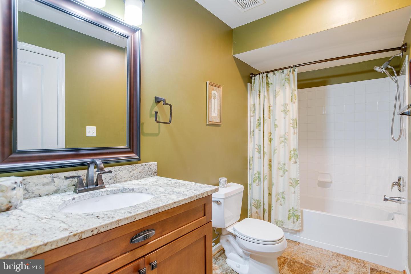 6735 ECKERT CT, WARRENTON, Virginia 20187, 5 Bedrooms Bedrooms, ,3 BathroomsBathrooms,Residential,For sale,6735 ECKERT CT,VAFQ2015614 MLS # VAFQ2015614