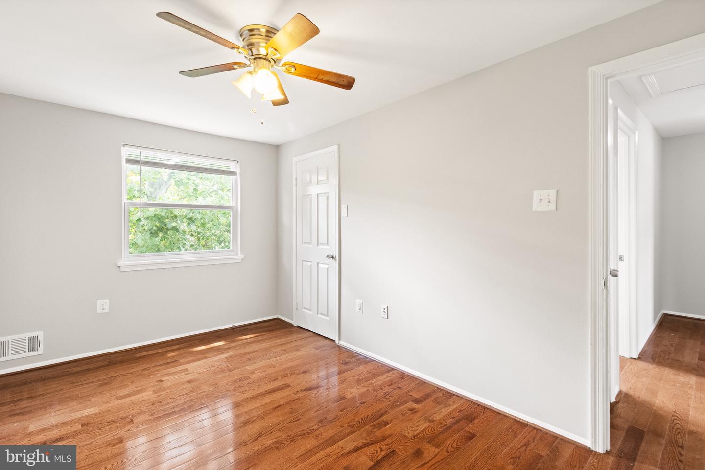 8042 SAINT ANNES CT, ALEXANDRIA, Virginia 22309, 3 Bedrooms Bedrooms, ,3 BathroomsBathrooms,Residential,For sale,8042 SAINT ANNES CT,VAFX2227768 MLS # VAFX2227768
