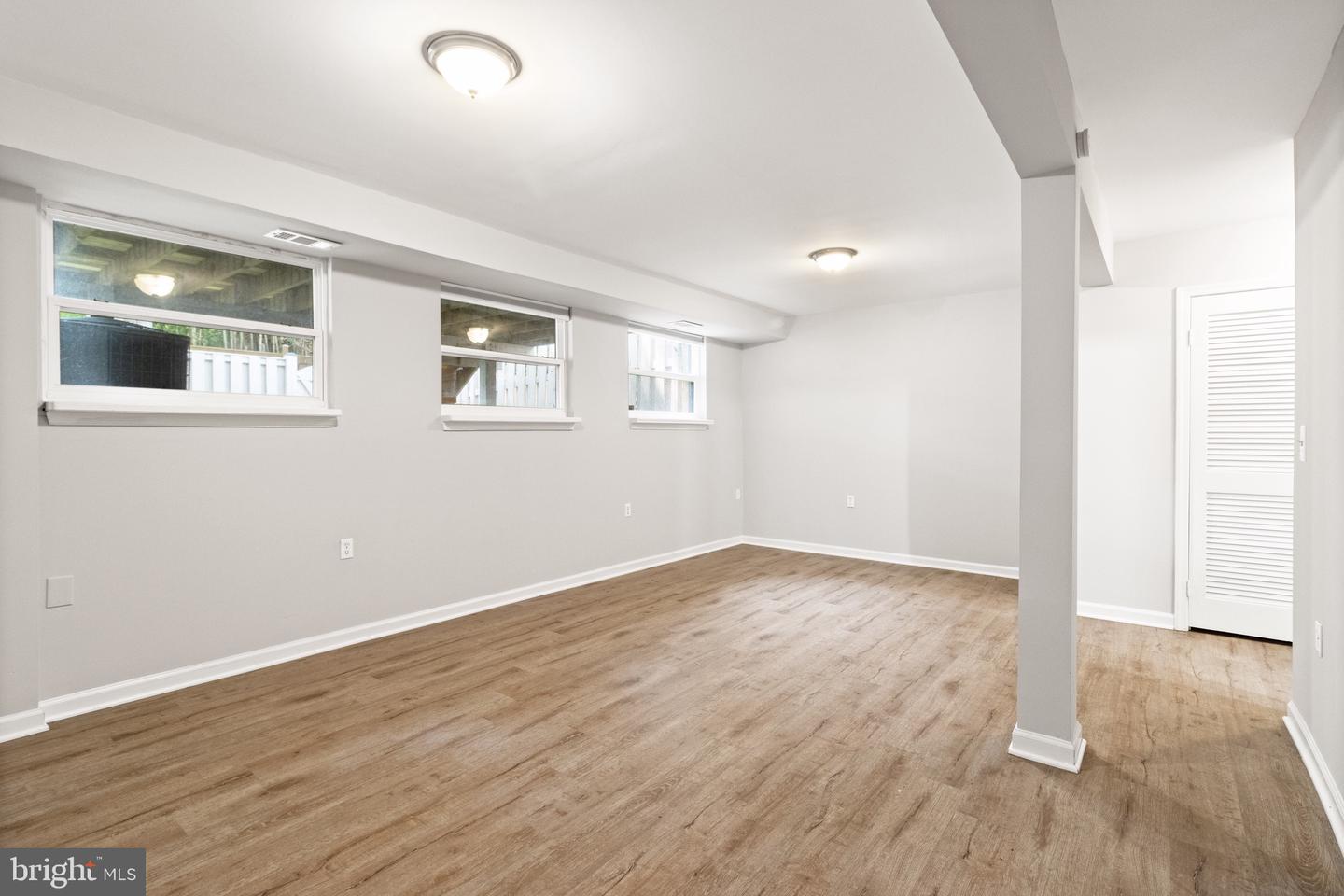 8042 SAINT ANNES CT, ALEXANDRIA, Virginia 22309, 3 Bedrooms Bedrooms, ,3 BathroomsBathrooms,Residential,For sale,8042 SAINT ANNES CT,VAFX2227768 MLS # VAFX2227768