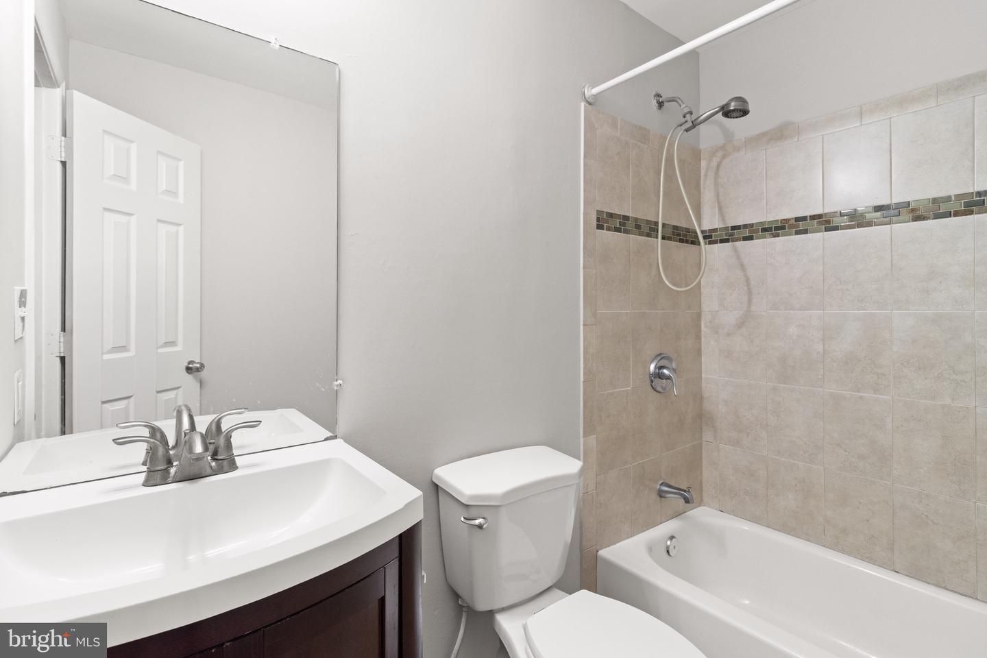 8042 SAINT ANNES CT, ALEXANDRIA, Virginia 22309, 3 Bedrooms Bedrooms, ,3 BathroomsBathrooms,Residential,For sale,8042 SAINT ANNES CT,VAFX2227768 MLS # VAFX2227768