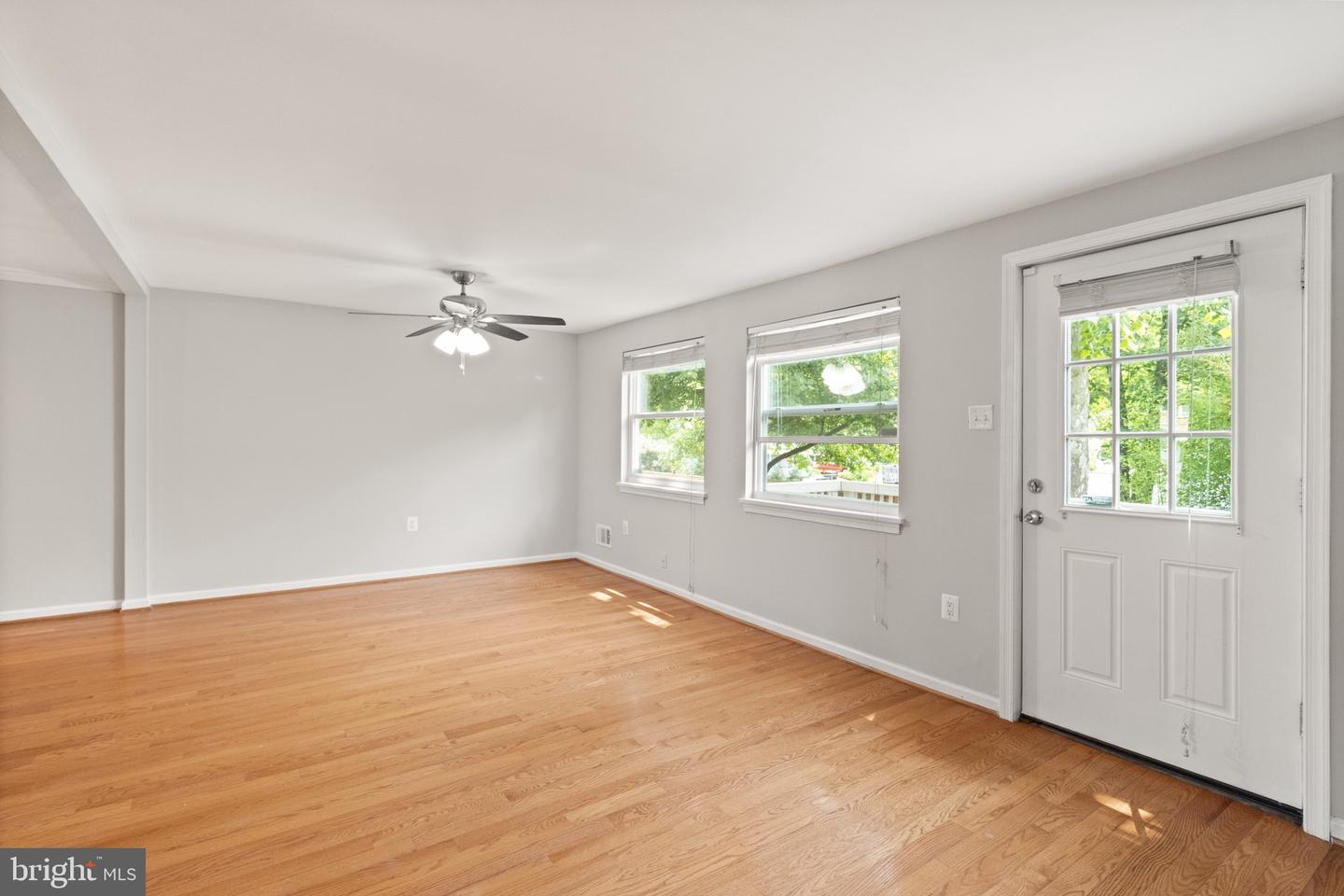 8042 SAINT ANNES CT, ALEXANDRIA, Virginia 22309, 3 Bedrooms Bedrooms, ,3 BathroomsBathrooms,Residential,For sale,8042 SAINT ANNES CT,VAFX2227768 MLS # VAFX2227768