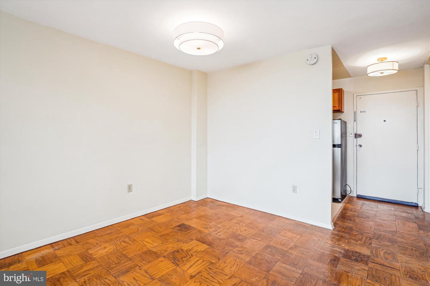 2800 WISCONSIN AVE NW #505, WASHINGTON, District Of Columbia 20007, ,1 BathroomBathrooms,Residential,For sale,2800 WISCONSIN AVE NW #505,DCDC2190878 MLS # DCDC2190878