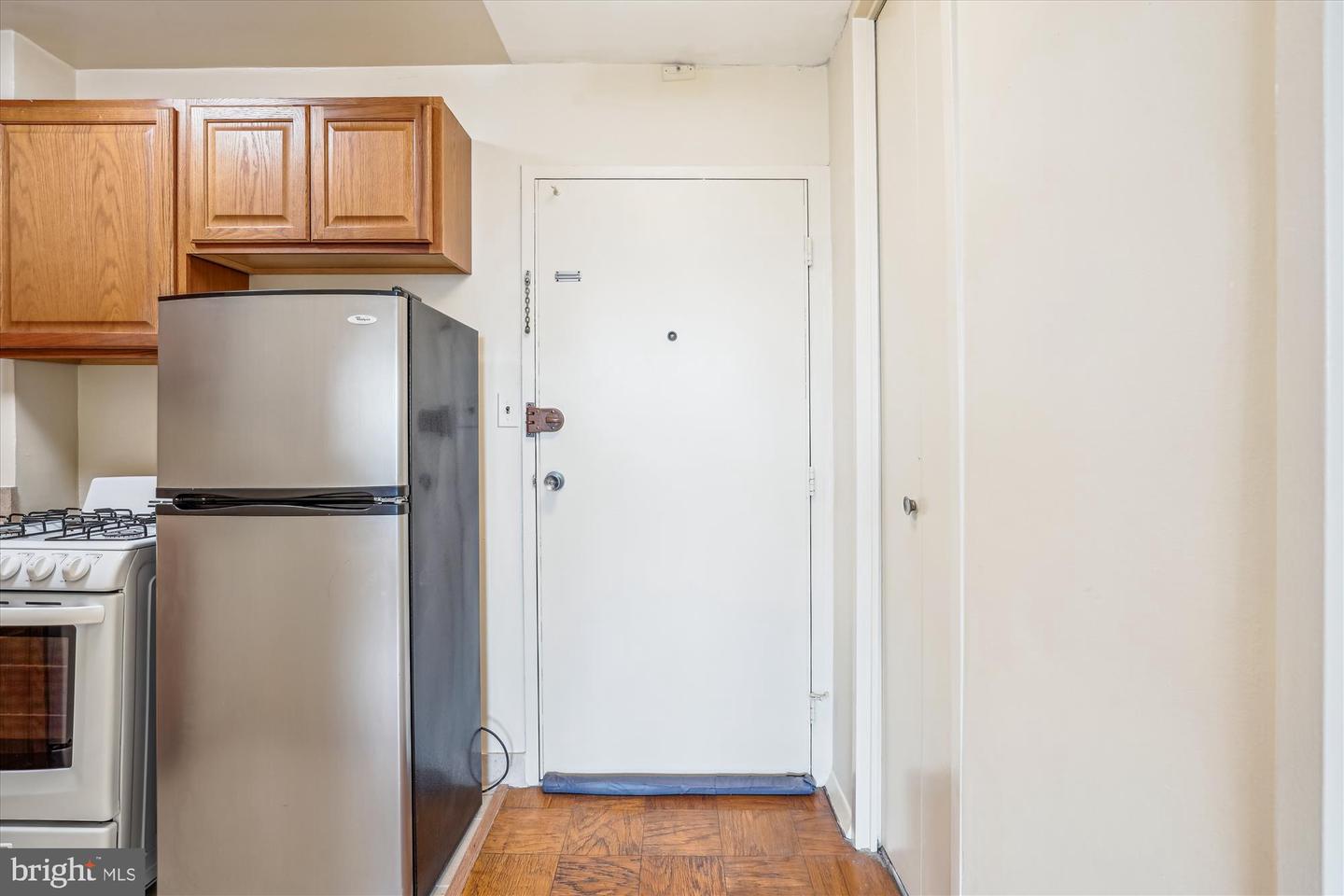 2800 WISCONSIN AVE NW #505, WASHINGTON, District Of Columbia 20007, ,1 BathroomBathrooms,Residential,For sale,2800 WISCONSIN AVE NW #505,DCDC2190878 MLS # DCDC2190878