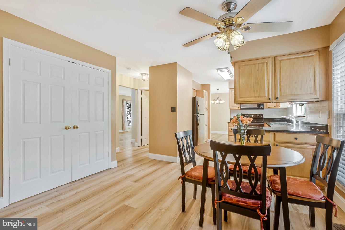 10866 MONTICELLO CT, GREAT FALLS, Virginia 22066, 3 Bedrooms Bedrooms, ,2 BathroomsBathrooms,Residential,For sale,10866 MONTICELLO CT,VALO2092332 MLS # VALO2092332