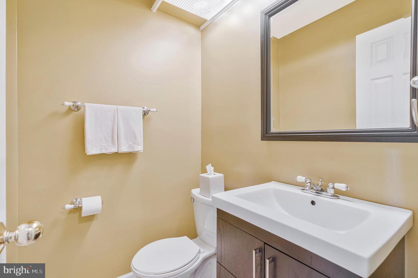 10866 MONTICELLO CT, GREAT FALLS, Virginia 22066, 3 Bedrooms Bedrooms, ,2 BathroomsBathrooms,Residential,For sale,10866 MONTICELLO CT,VALO2092332 MLS # VALO2092332