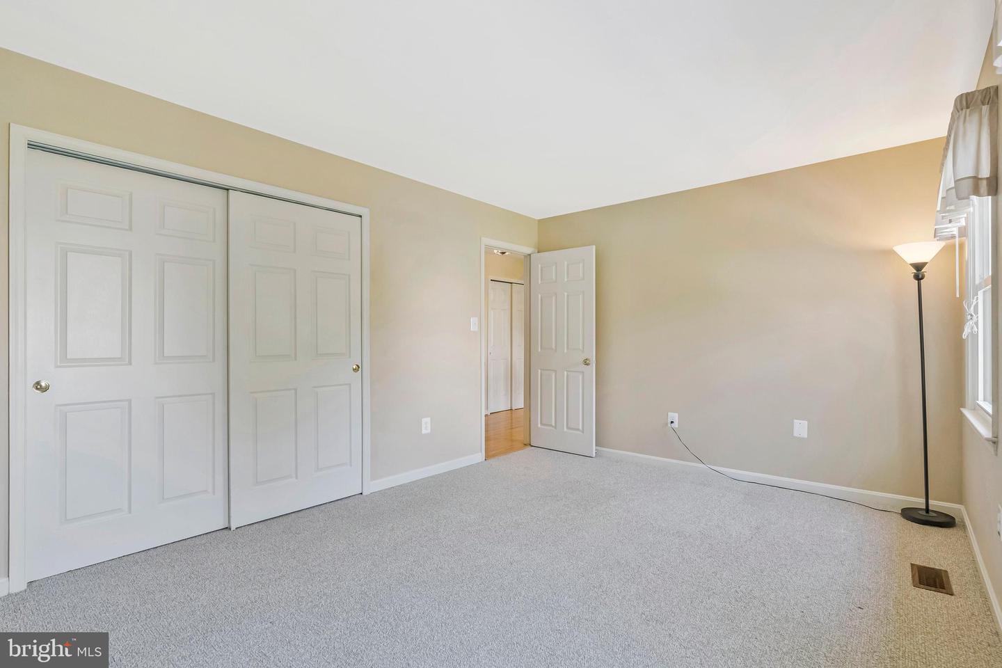 10866 MONTICELLO CT, GREAT FALLS, Virginia 22066, 3 Bedrooms Bedrooms, ,2 BathroomsBathrooms,Residential,For sale,10866 MONTICELLO CT,VALO2092332 MLS # VALO2092332