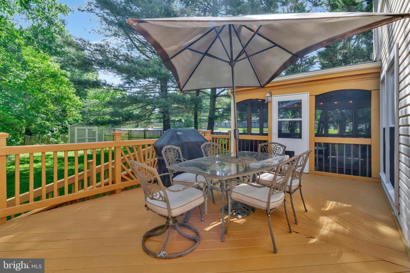 10866 MONTICELLO CT, GREAT FALLS, Virginia 22066, 3 Bedrooms Bedrooms, ,2 BathroomsBathrooms,Residential,For sale,10866 MONTICELLO CT,VALO2092332 MLS # VALO2092332