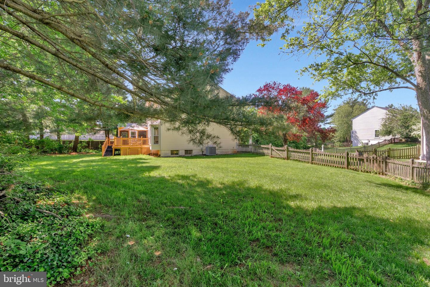 10866 MONTICELLO CT, GREAT FALLS, Virginia 22066, 3 Bedrooms Bedrooms, ,2 BathroomsBathrooms,Residential,For sale,10866 MONTICELLO CT,VALO2092332 MLS # VALO2092332