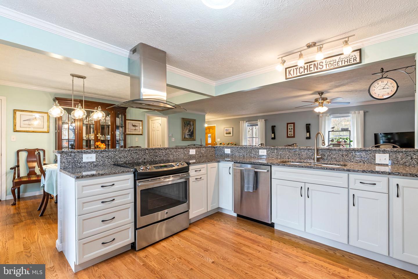 107 REDBUD CIR, CROSS JUNCTION, Virginia 22625, 3 Bedrooms Bedrooms, ,3 BathroomsBathrooms,Residential,For sale,107 REDBUD CIR,VAFV2033160 MLS # VAFV2033160