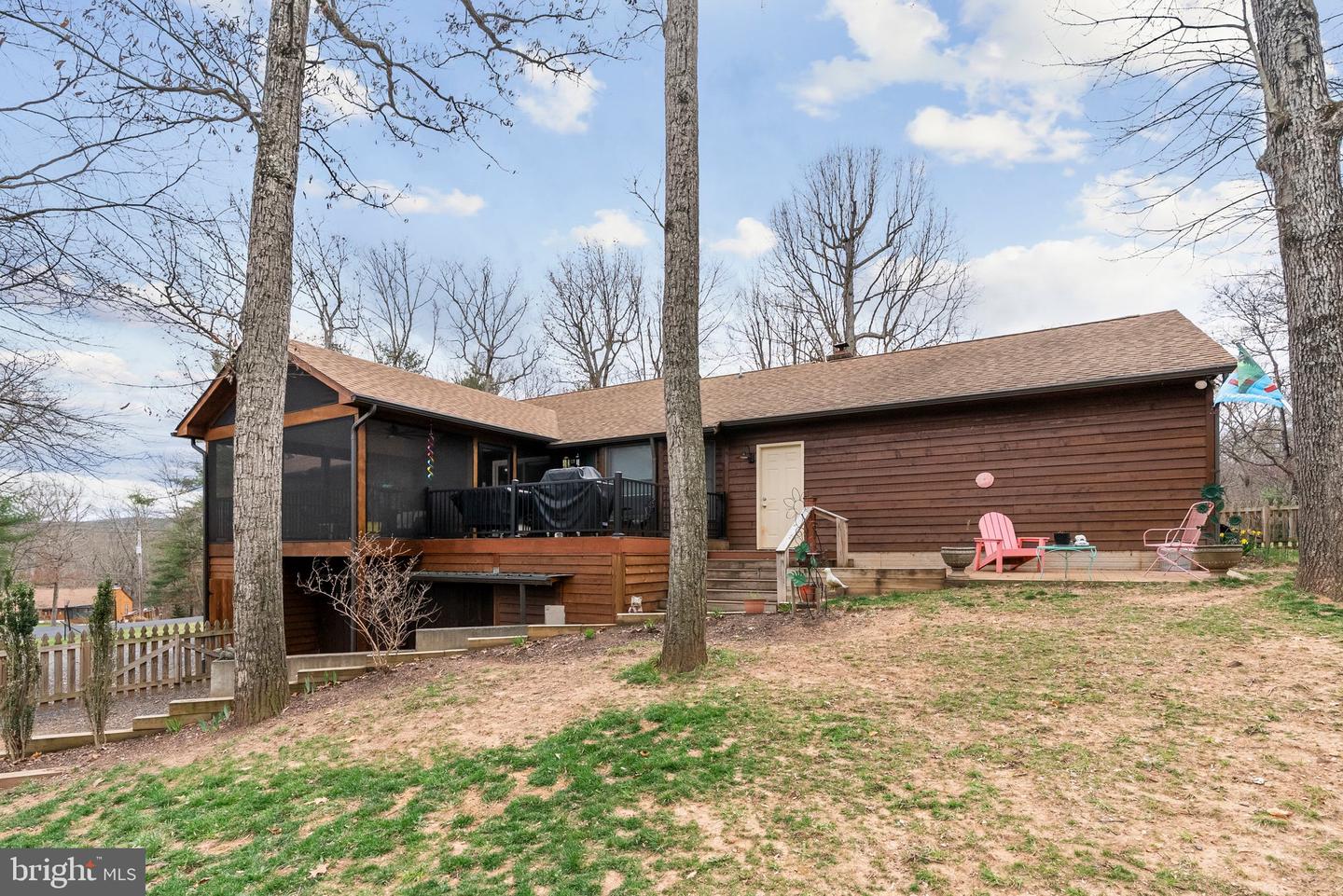 107 REDBUD CIR, CROSS JUNCTION, Virginia 22625, 3 Bedrooms Bedrooms, ,3 BathroomsBathrooms,Residential,For sale,107 REDBUD CIR,VAFV2033160 MLS # VAFV2033160
