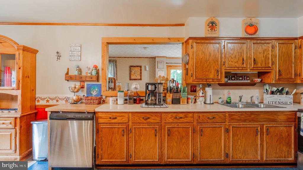 2468 DRY RUN RD, LURAY, Virginia 22835, 3 Bedrooms Bedrooms, ,2 BathroomsBathrooms,Residential,2468 DRY RUN RD,VAPA2004976 MLS # VAPA2004976