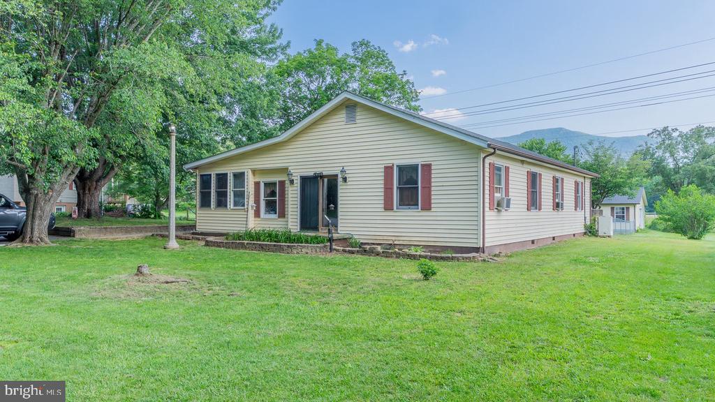 2468 DRY RUN RD, LURAY, Virginia 22835, 3 Bedrooms Bedrooms, ,2 BathroomsBathrooms,Residential,2468 DRY RUN RD,VAPA2004976 MLS # VAPA2004976