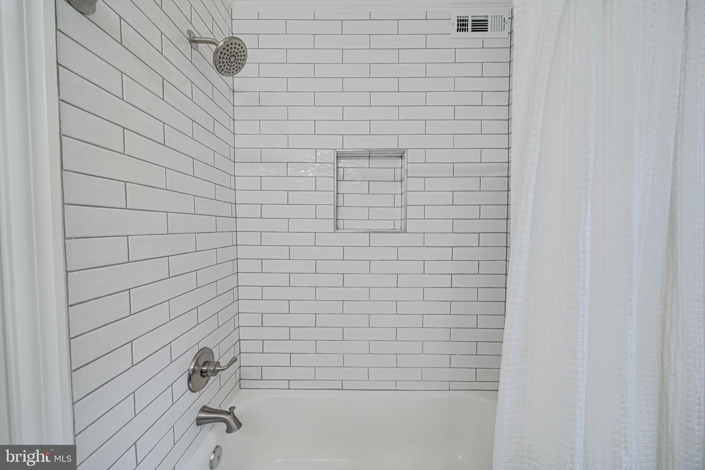 1301 S CLEVELAND ST #353, ARLINGTON, Virginia 22204, 1 Bedroom Bedrooms, ,1 BathroomBathrooms,Residential,For sale,1301 S CLEVELAND ST #353,VAAR2055366 MLS # VAAR2055366