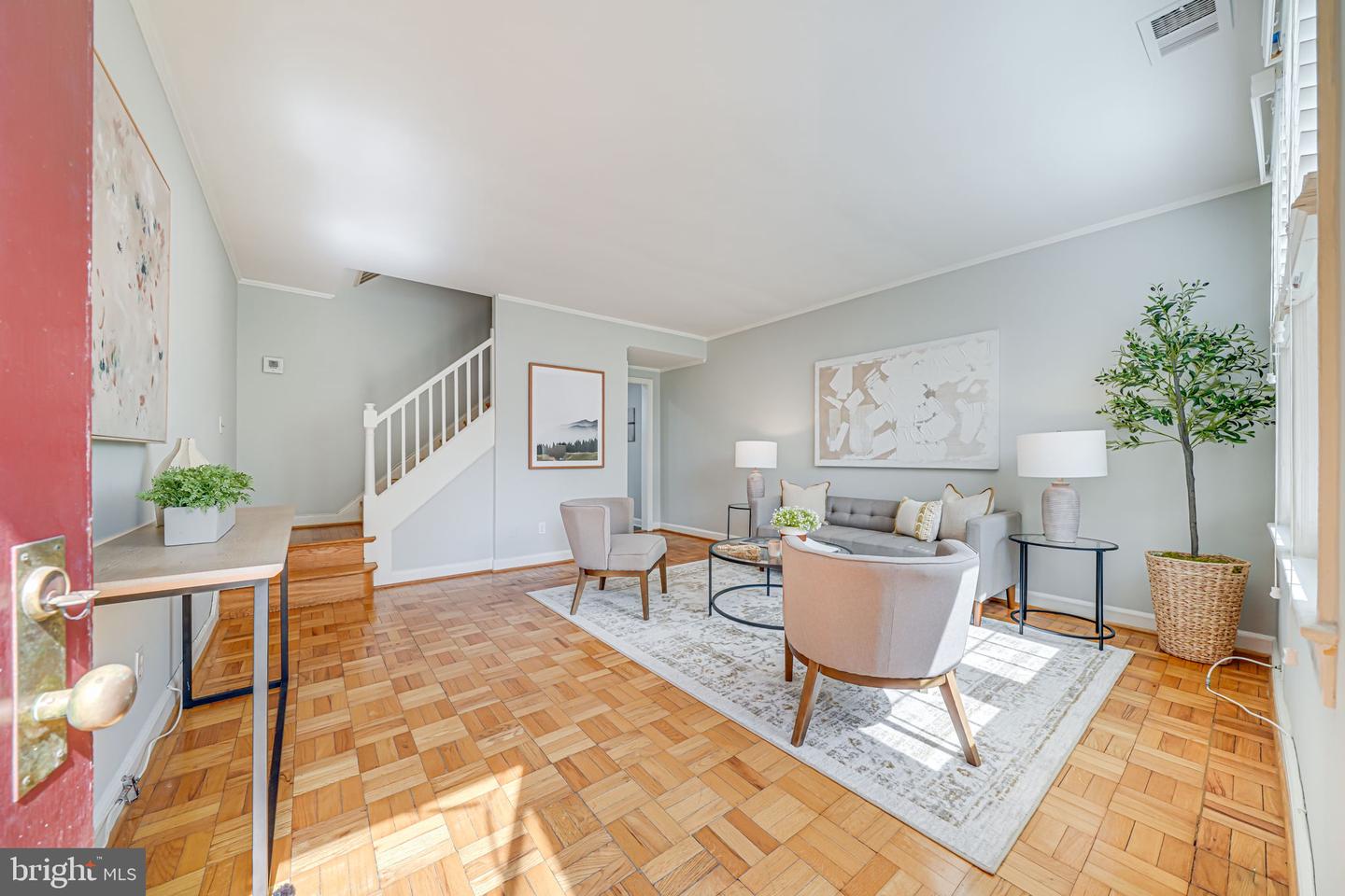 1301 S CLEVELAND ST #353, ARLINGTON, Virginia 22204, 1 Bedroom Bedrooms, ,1 BathroomBathrooms,Residential,For sale,1301 S CLEVELAND ST #353,VAAR2055366 MLS # VAAR2055366