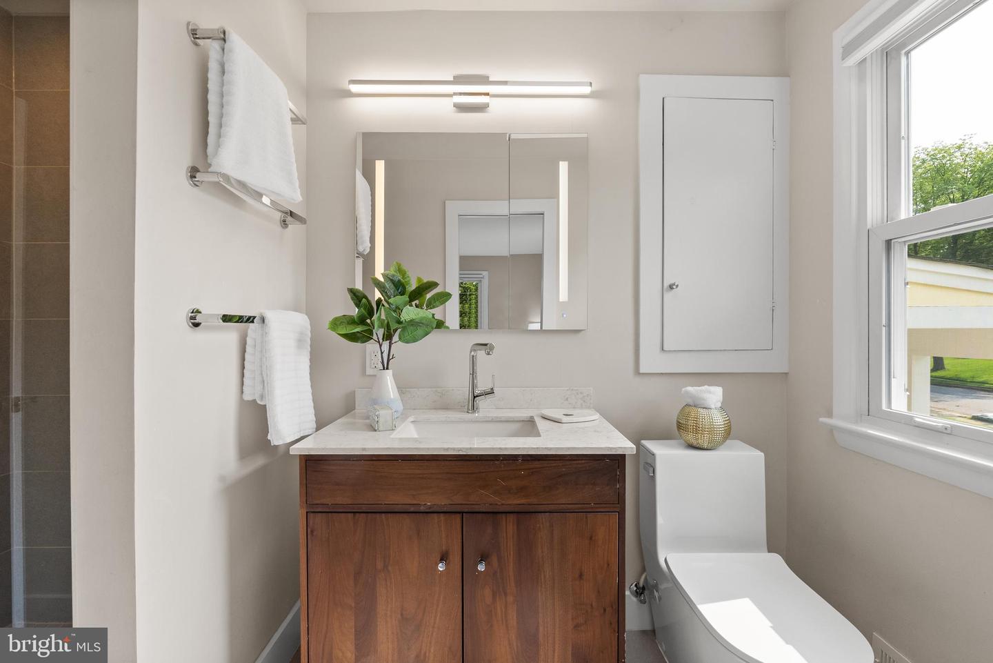 8620 CONOVER PL, ALEXANDRIA, Virginia 22308, 4 Bedrooms Bedrooms, ,2 BathroomsBathrooms,Residential,For sale,8620 CONOVER PL,VAFX2231466 MLS # VAFX2231466
