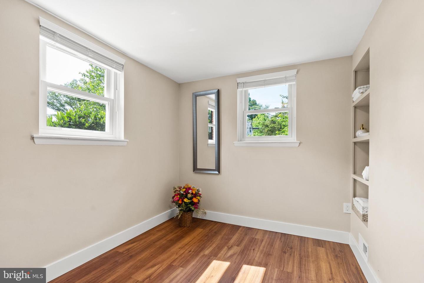 8620 CONOVER PL, ALEXANDRIA, Virginia 22308, 4 Bedrooms Bedrooms, ,2 BathroomsBathrooms,Residential,For sale,8620 CONOVER PL,VAFX2231466 MLS # VAFX2231466