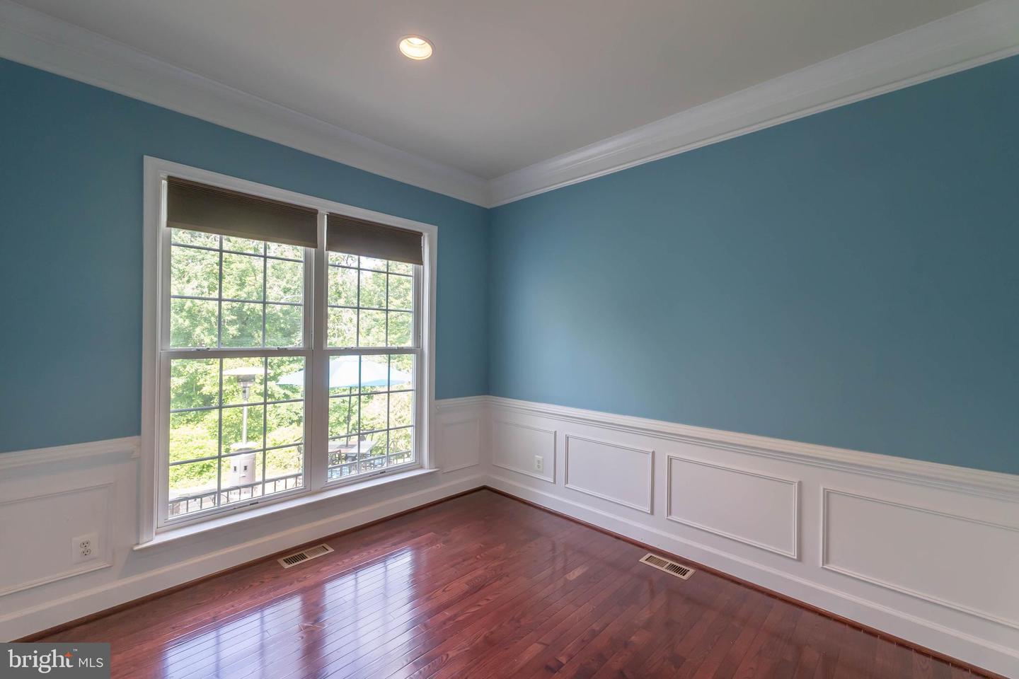 9184 LAUREL HIGHLANDS PL, MANASSAS, Virginia 20112, 4 Bedrooms Bedrooms, ,3 BathroomsBathrooms,Residential,For sale,9184 LAUREL HIGHLANDS PL,VAPW2091106 MLS # VAPW2091106