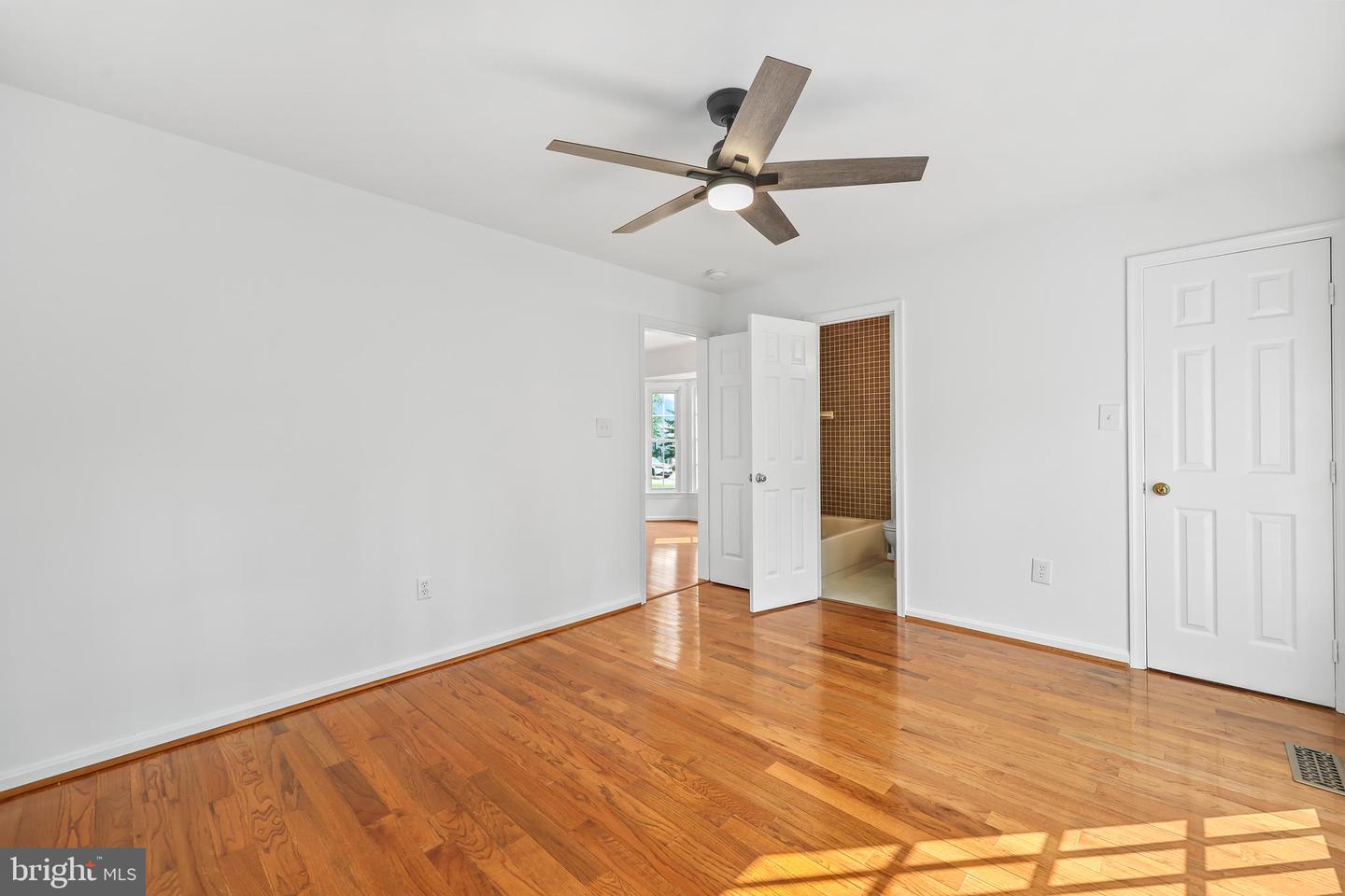 14451 WHISPERWOOD CT, DUMFRIES, Virginia 22025, 2 Bedrooms Bedrooms, ,3 BathroomsBathrooms,Residential,For sale,14451 WHISPERWOOD CT,VAPW2091344 MLS # VAPW2091344