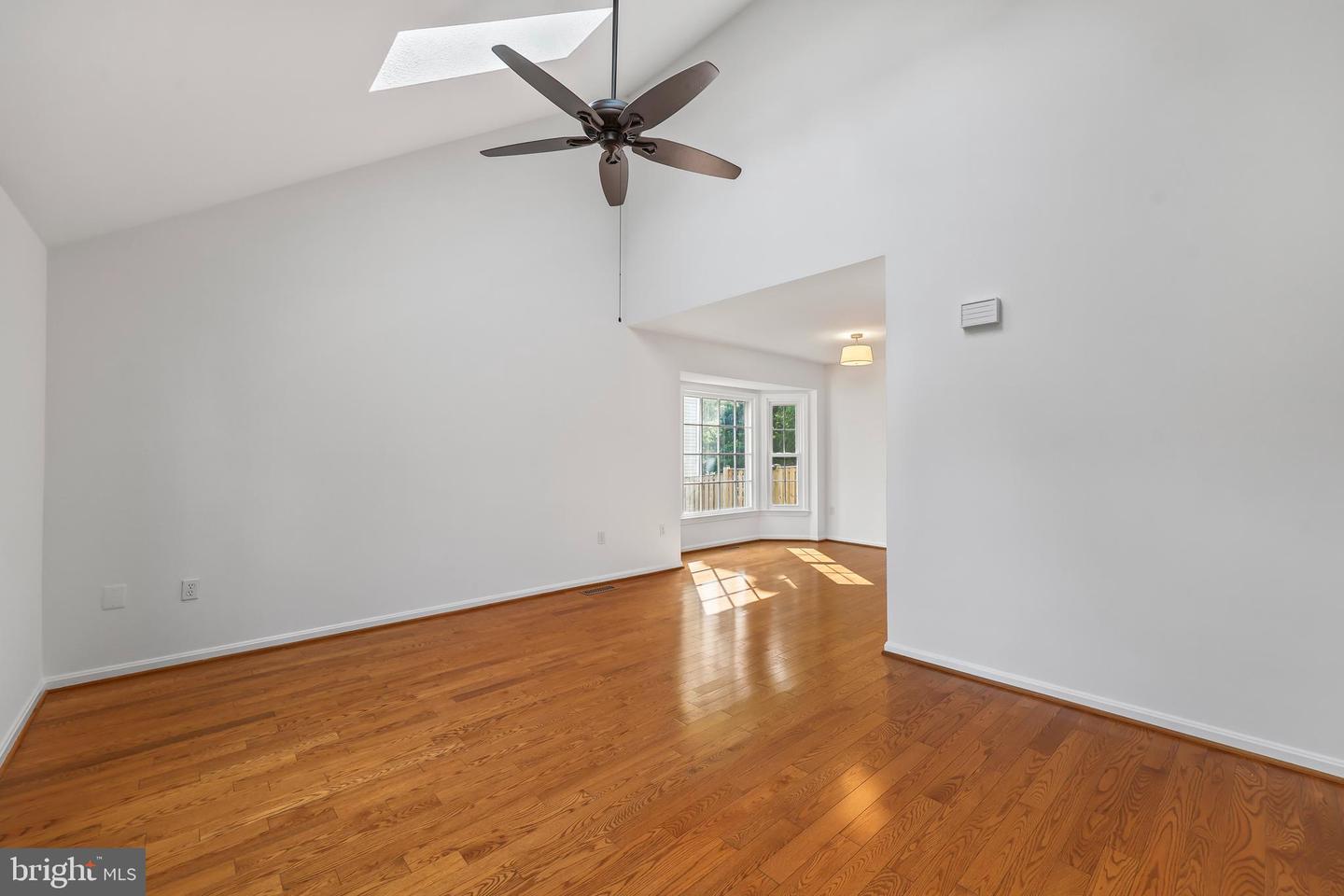 14451 WHISPERWOOD CT, DUMFRIES, Virginia 22025, 2 Bedrooms Bedrooms, ,3 BathroomsBathrooms,Residential,For sale,14451 WHISPERWOOD CT,VAPW2091344 MLS # VAPW2091344