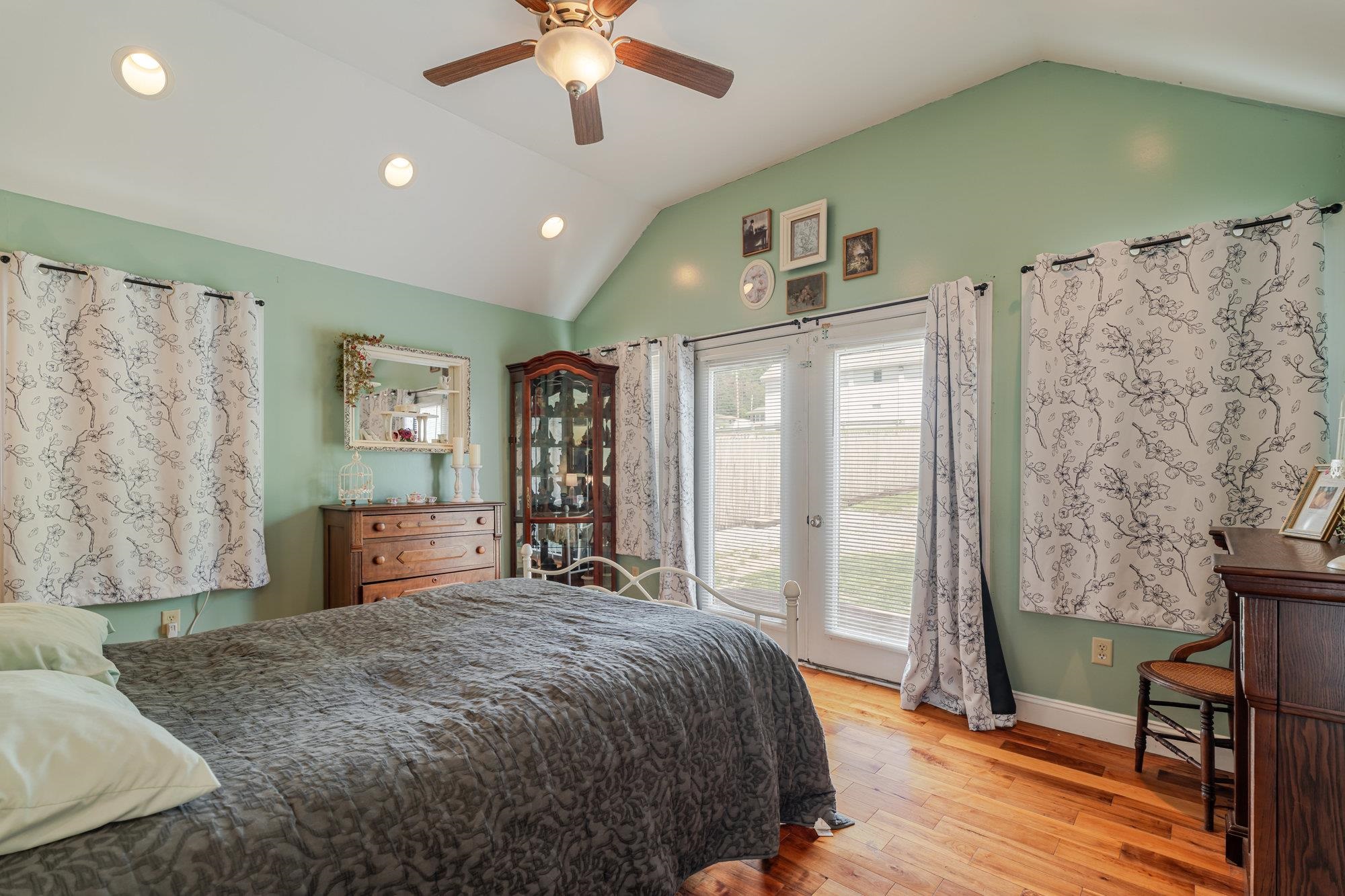 206 N THIRD ST, SHENANDOAH, Virginia 22849, 3 Bedrooms Bedrooms, ,2 BathroomsBathrooms,Residential,206 N THIRD ST,665052 MLS # 665052