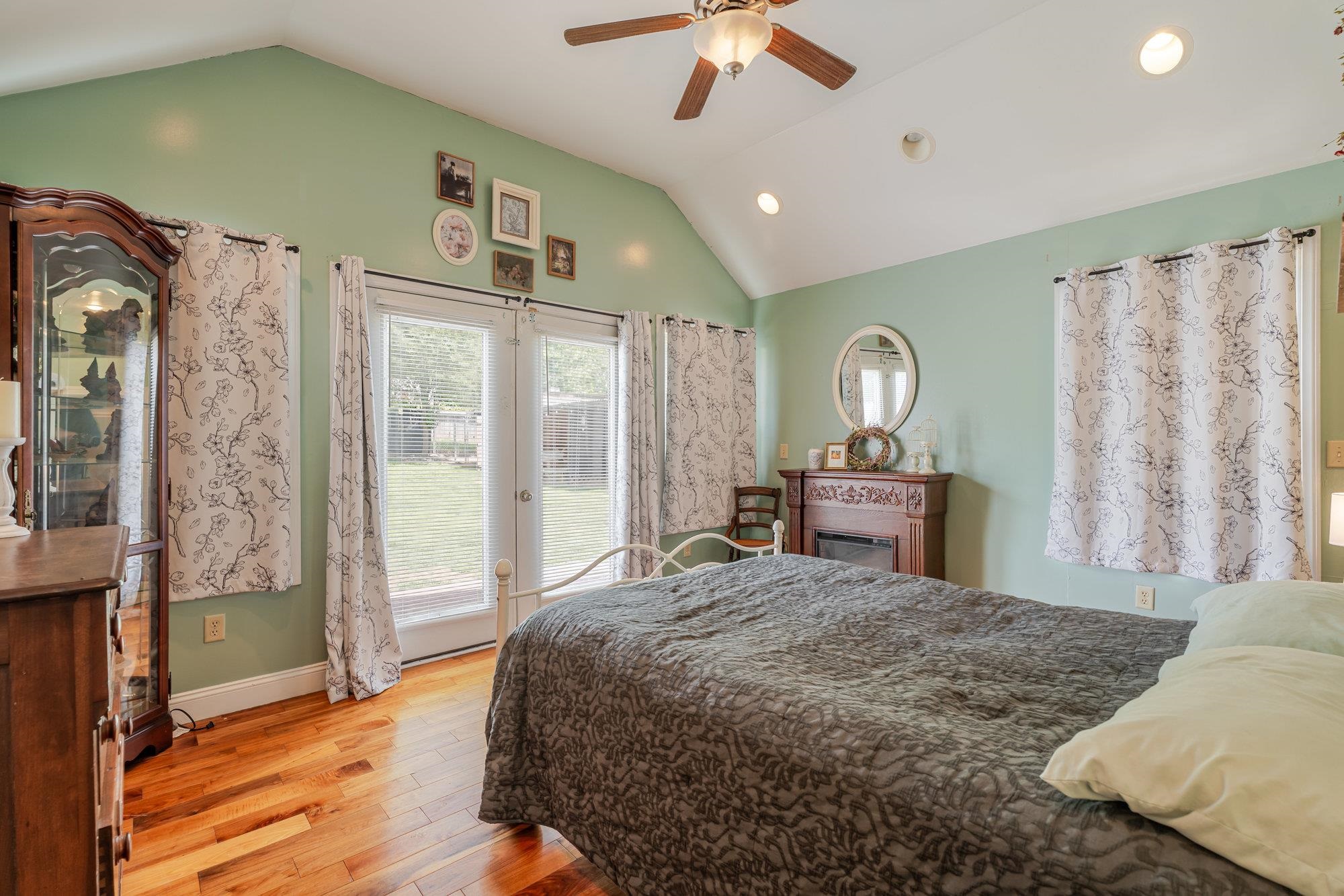 206 N THIRD ST, SHENANDOAH, Virginia 22849, 3 Bedrooms Bedrooms, ,2 BathroomsBathrooms,Residential,206 N THIRD ST,665052 MLS # 665052