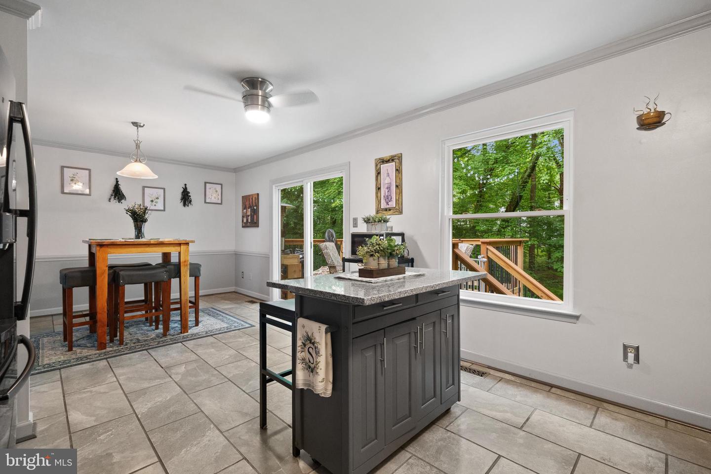15251 CEDAR KNOLL CT, DUMFRIES, Virginia 22025, 3 Bedrooms Bedrooms, 7 Rooms Rooms,3 BathroomsBathrooms,Residential,For sale,15251 CEDAR KNOLL CT,VAPW2091484 MLS # VAPW2091484