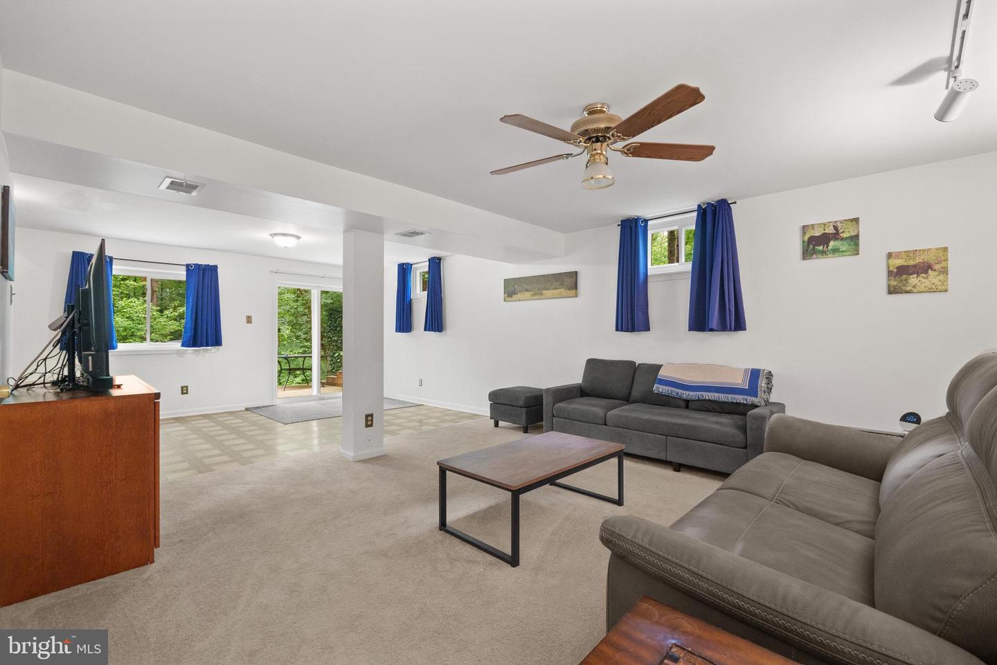 15251 CEDAR KNOLL CT, DUMFRIES, Virginia 22025, 3 Bedrooms Bedrooms, 7 Rooms Rooms,3 BathroomsBathrooms,Residential,For sale,15251 CEDAR KNOLL CT,VAPW2091484 MLS # VAPW2091484