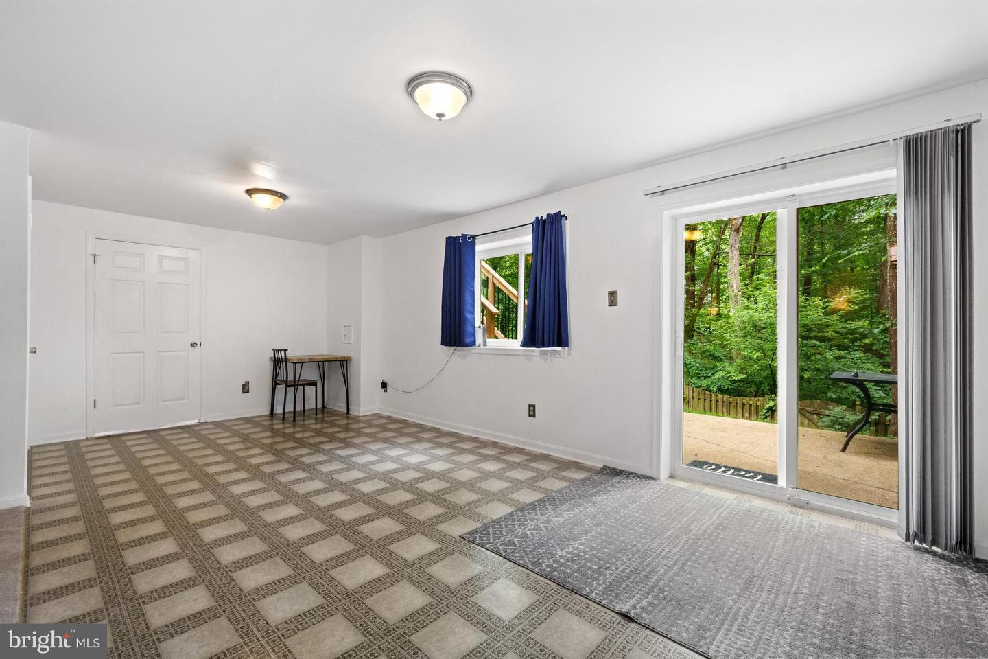 15251 CEDAR KNOLL CT, DUMFRIES, Virginia 22025, 3 Bedrooms Bedrooms, 7 Rooms Rooms,3 BathroomsBathrooms,Residential,For sale,15251 CEDAR KNOLL CT,VAPW2091484 MLS # VAPW2091484
