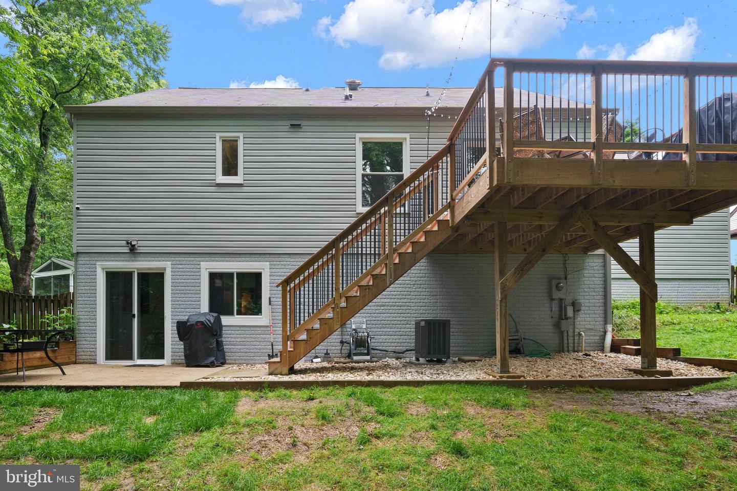 15251 CEDAR KNOLL CT, DUMFRIES, Virginia 22025, 3 Bedrooms Bedrooms, 7 Rooms Rooms,3 BathroomsBathrooms,Residential,For sale,15251 CEDAR KNOLL CT,VAPW2091484 MLS # VAPW2091484